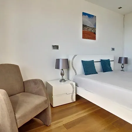 Lynx Barreiros By Lovelystay * Funchal (Madeira)