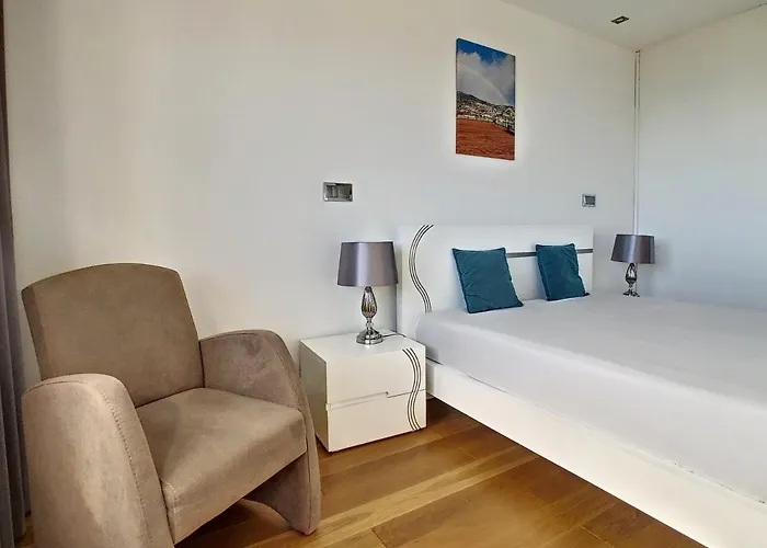 Lynx Barreiros By Lovelystay * Funchal (Madeira)